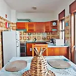Beach Inn Apartman Quarteira